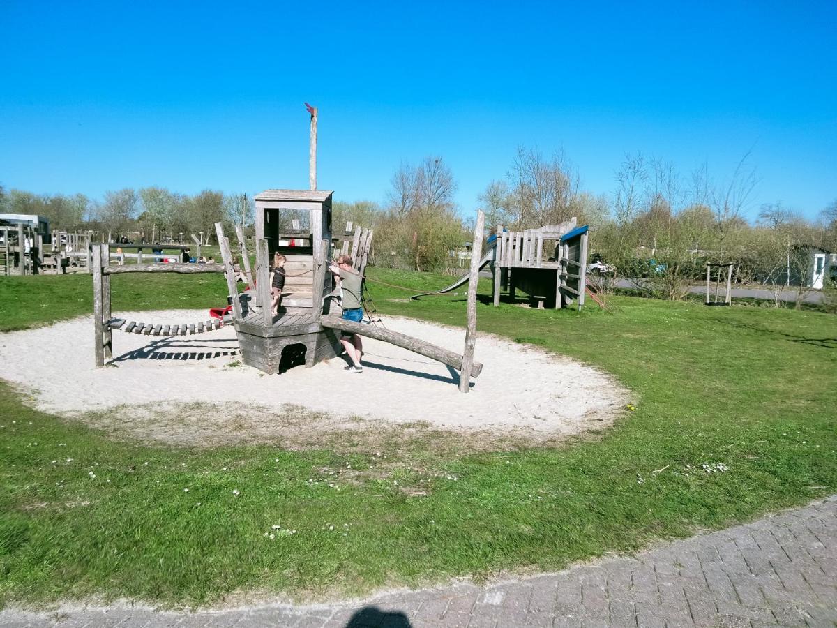 Bj Chalets - De Rug 1 - Vakantiepark Lauwersoog - Luxe Chalet Met Vaatwasser! Vroege Incheck! Exterior foto